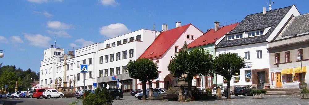 Nová Paka — náměstí v Nové Pace